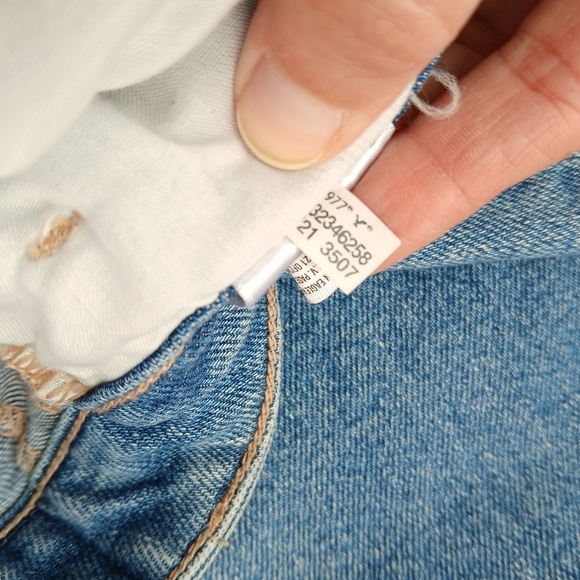 American Eagle Mom Straight Jeans size 4 Regular - Picture 8 of 8